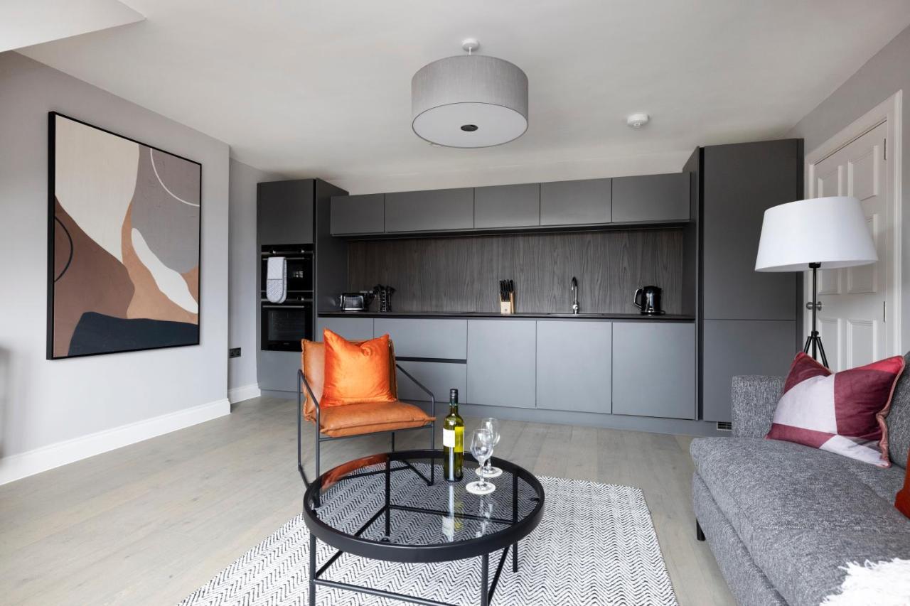 Altido Gorgeous Flat Overlooking Edinburgh Castle Eksteriør billede